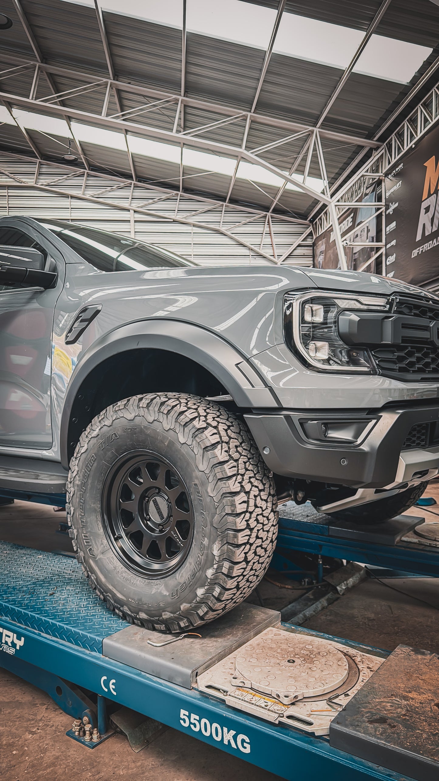 Method 316 Matte Black 6x139.7 r17
