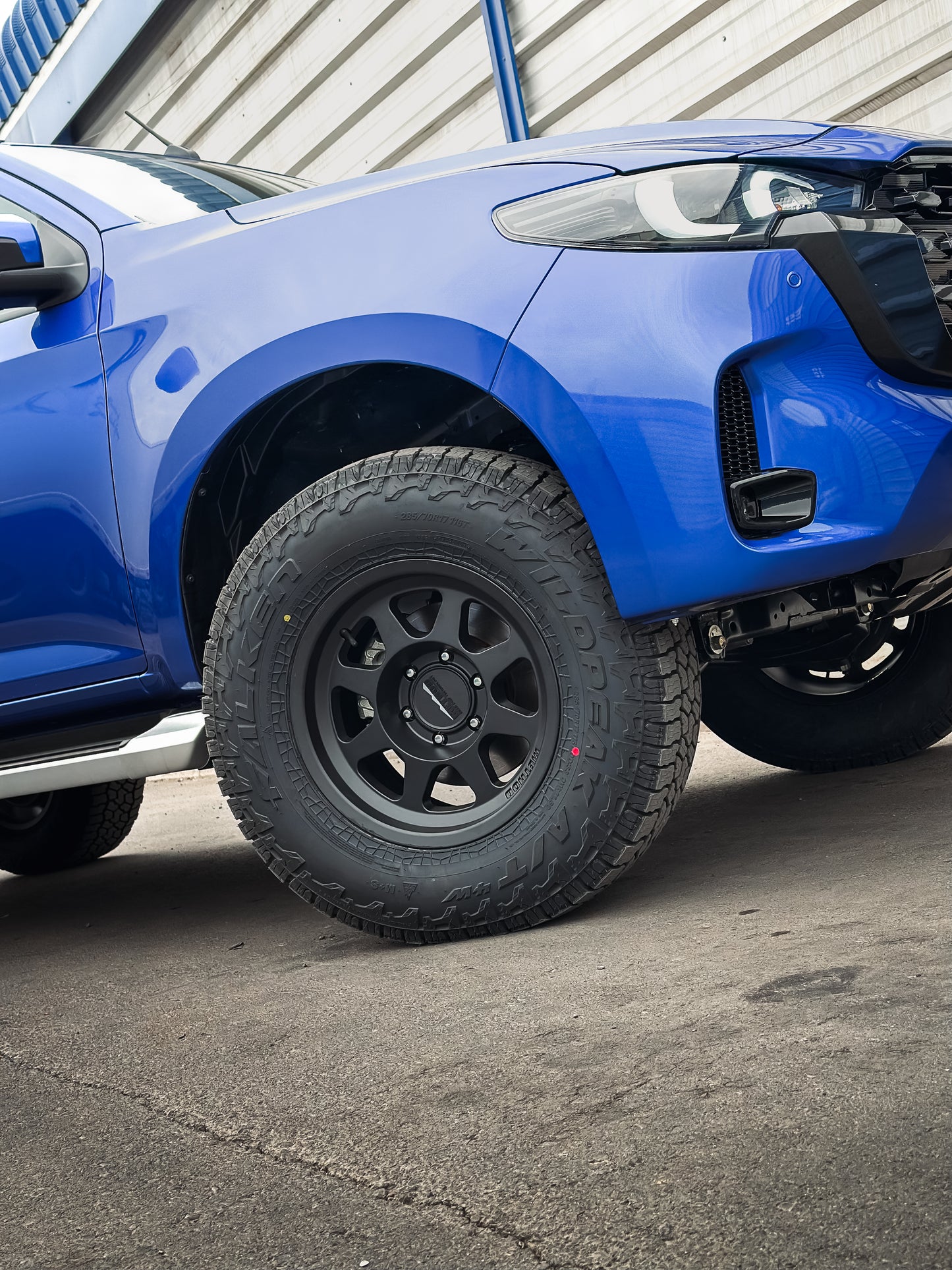 Method 701 Matte Black 6x139.7 r17