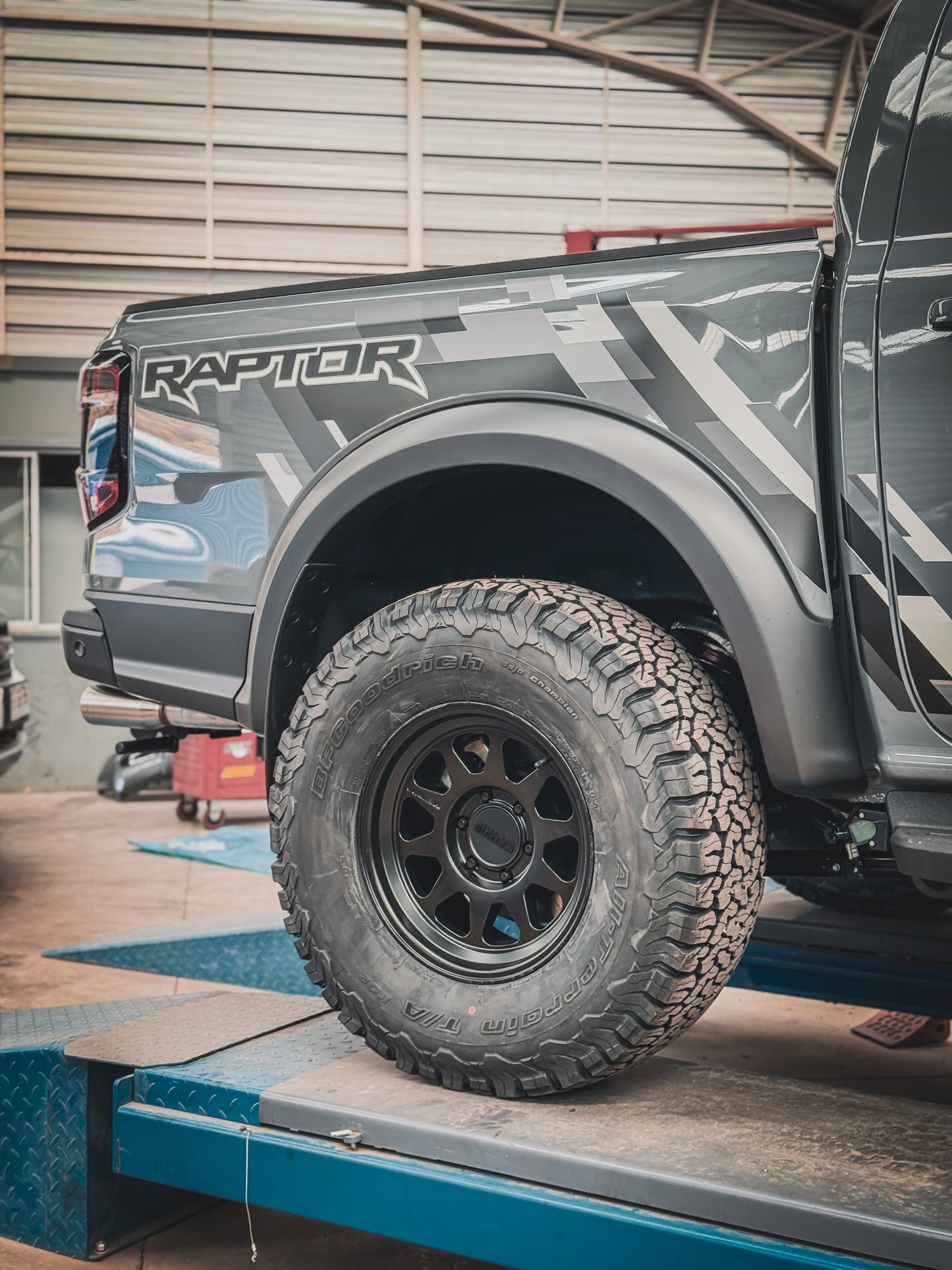 Method 316 Matte Black 6x135 r17