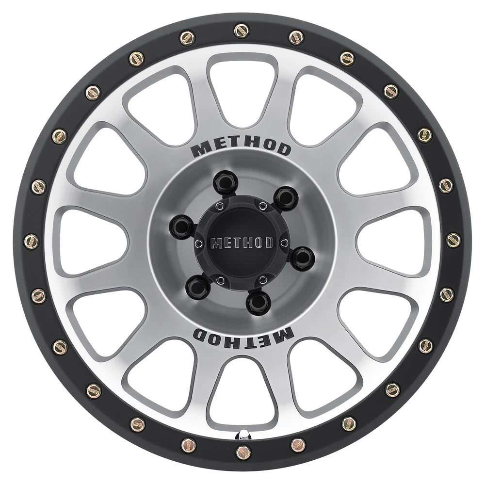 Method 305 Machined Black Lip 6x139.7 r18