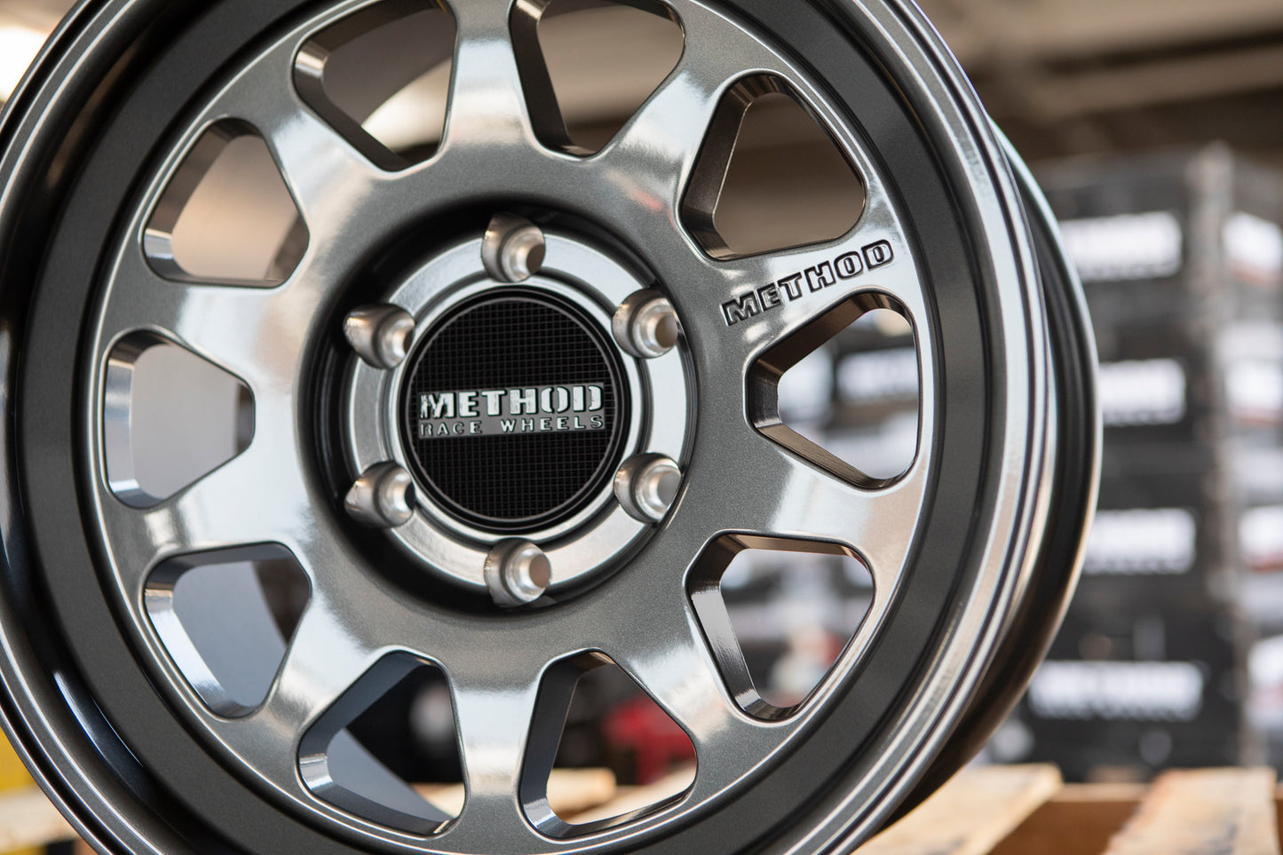 Method 316 Gloss Titanium 6x139.7 r17