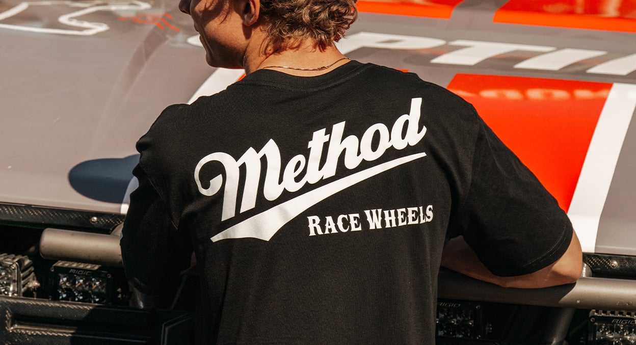 Polera Negra Method Pub