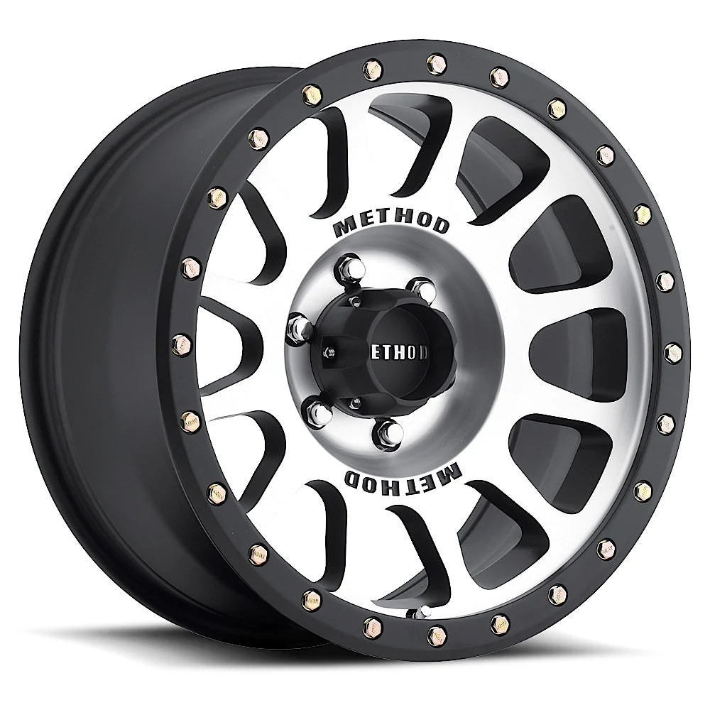 Method 305 Machined Black Lip 6x139.7 r18