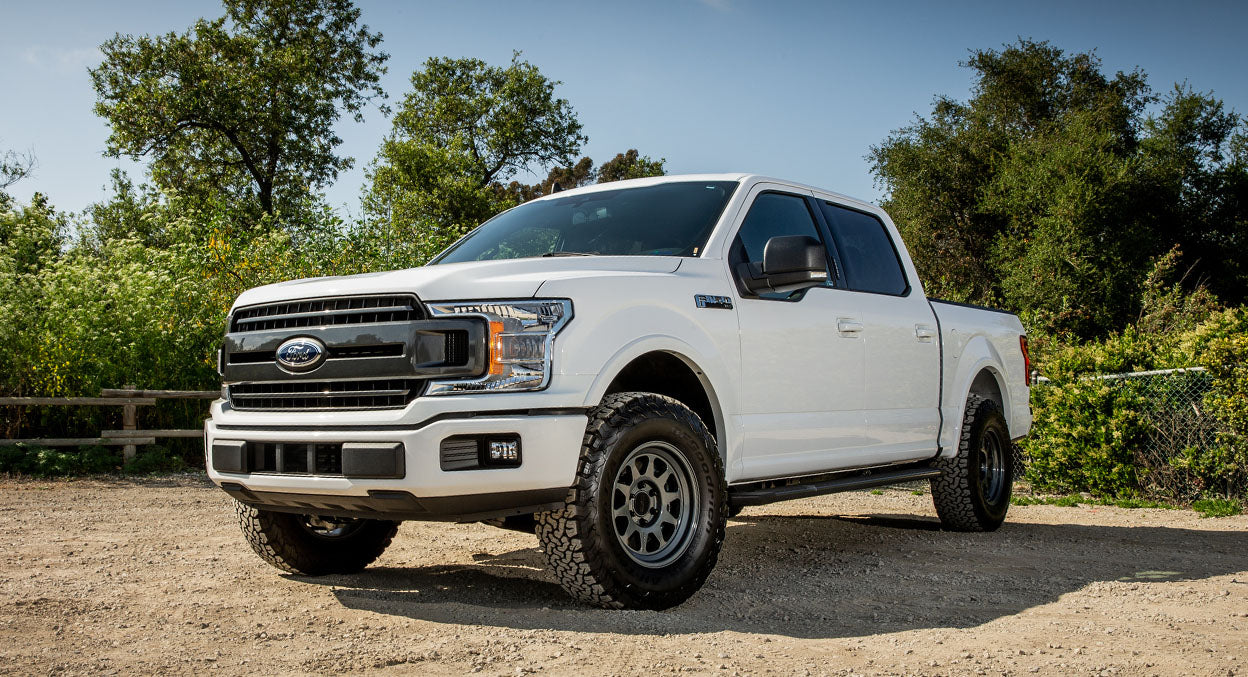 Method 316 Gloss Titanium 6x135 r17