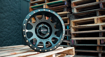 Method 305 Matte Black 18x9 6x139.7