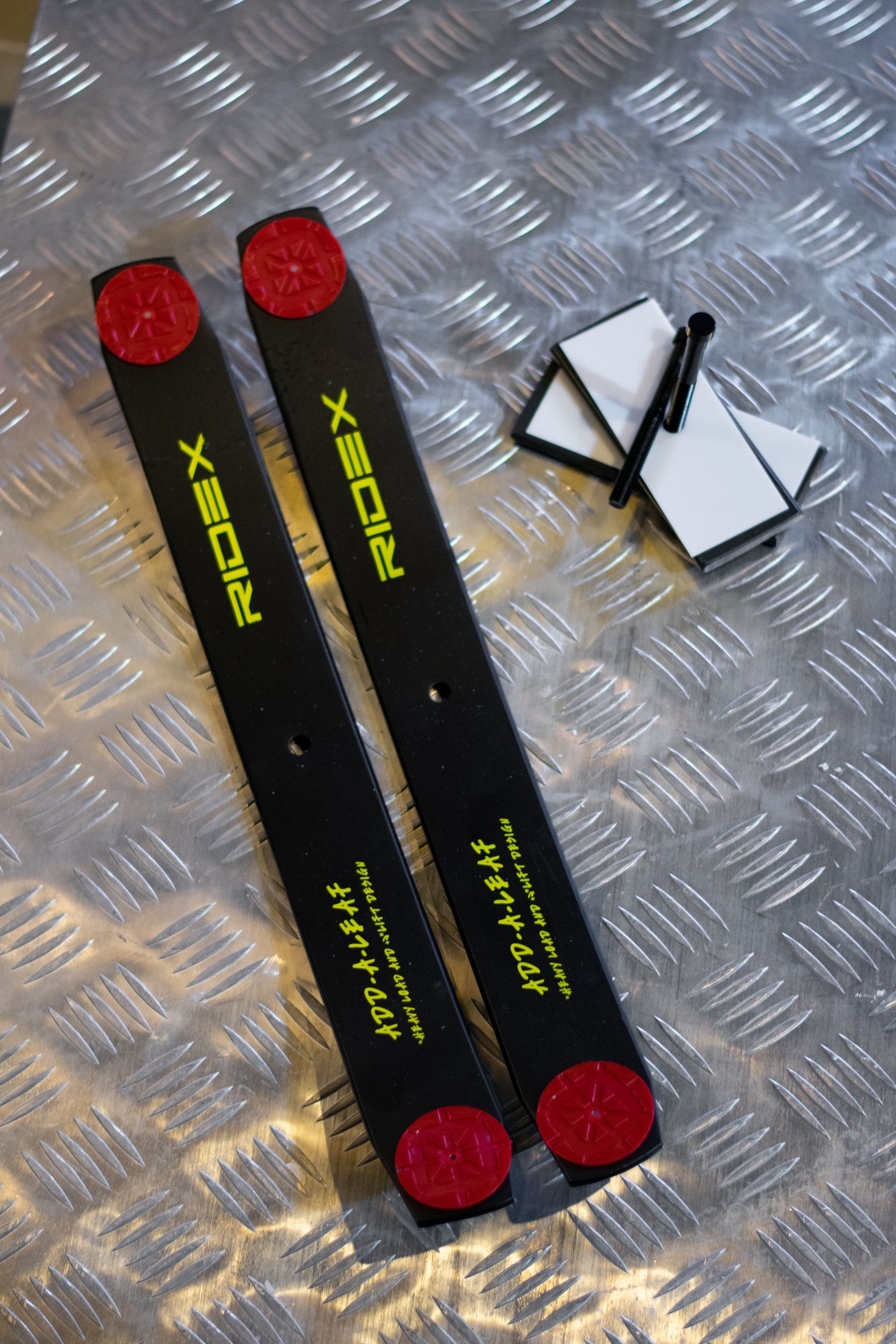 Add a leaf trasero 1.5" para Mid-Size