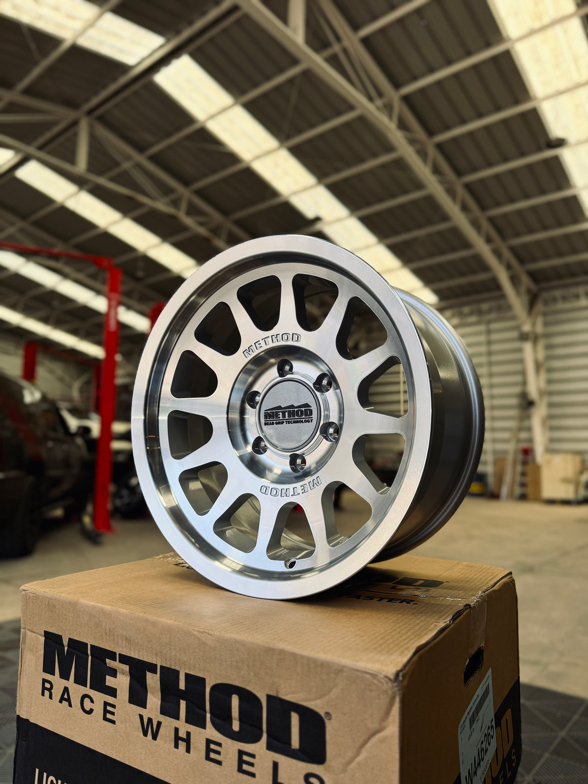 Method 703 Machined  17x9 6x139.7