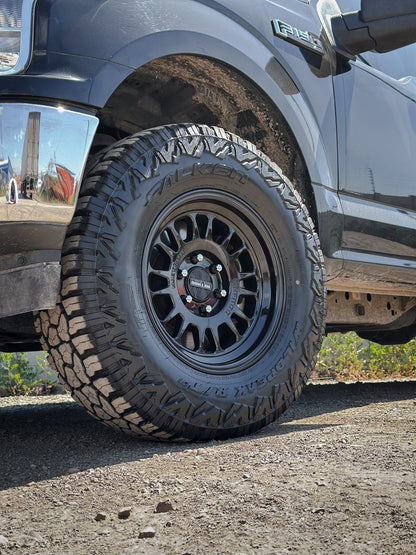 Method 318 Gloss Black 6x135 r17