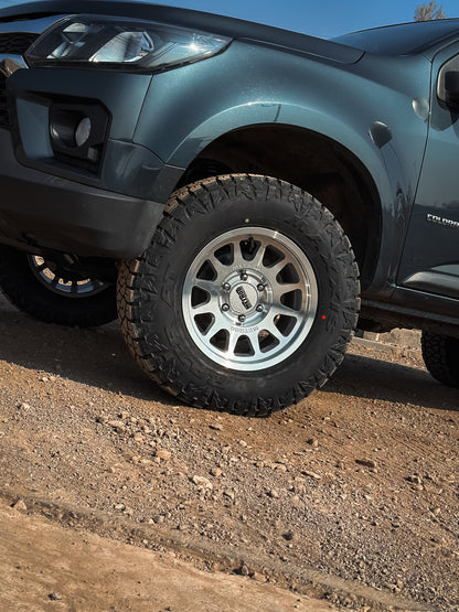 Method 703 Machined  17x9 6x139.7
