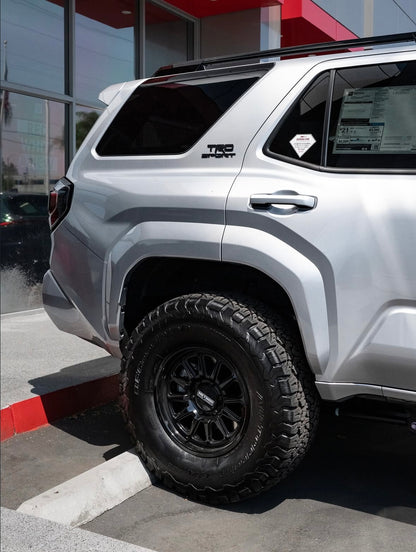 Method 323 Gloss Black 6x139.7 R17