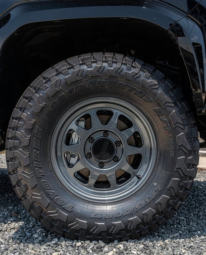 Method 316 Gloss Titanium 6x135 r17