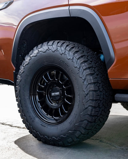 Method 318 Gloss Black 6x139 R17