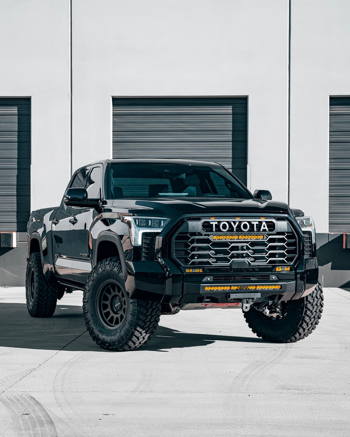 Method 703 Matte Black 6x139.7 r17