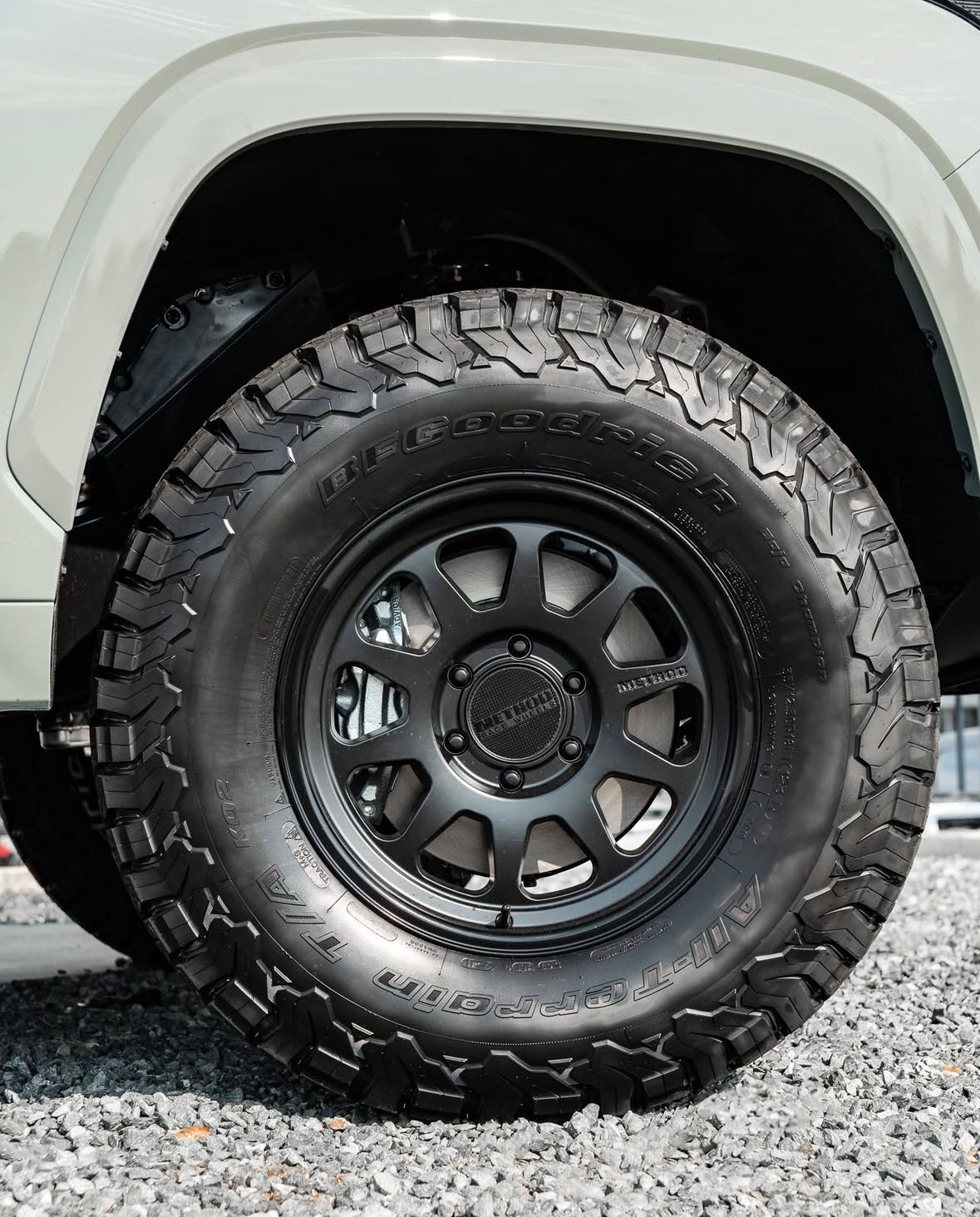 Method 316 Matte Black 6x135 r17