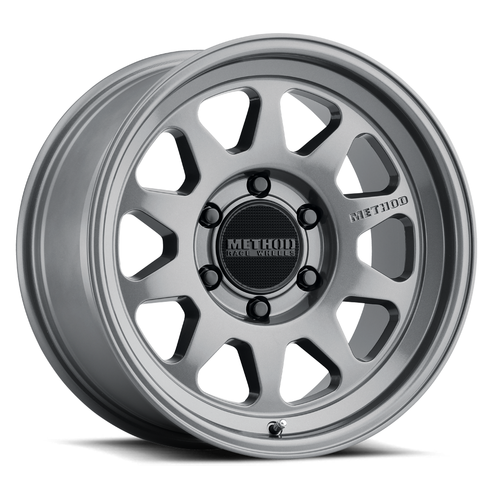 Method 316 Gloss Titanium 6x135 r17