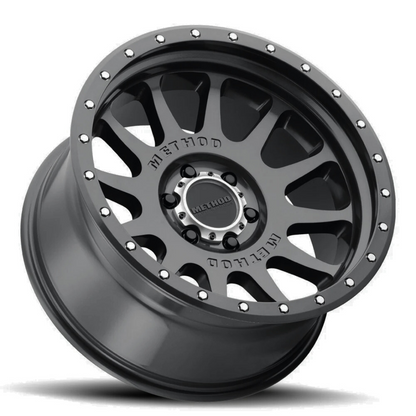 Method 605 Matte Black 6x135 r20