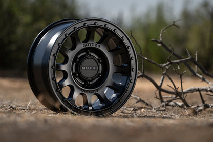Method 709HD Matte Black 17x8.5 6x139.7